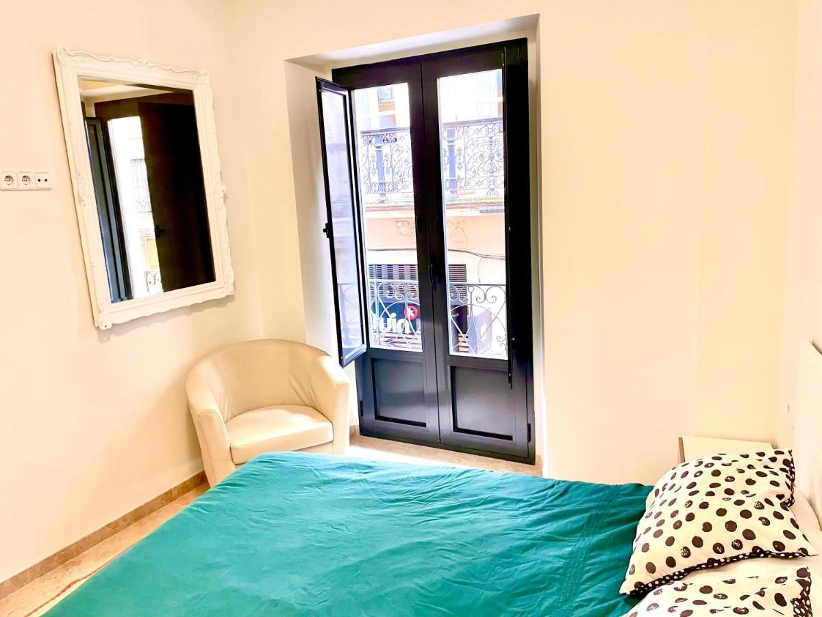 Petit Sagasta Apartamentos-Sagasta セビリア エクステリア 写真